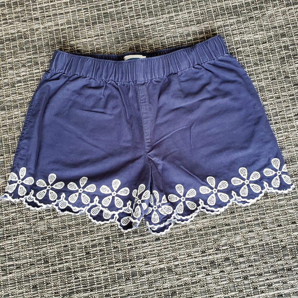 Old Navy girls embroidered pull on shorts